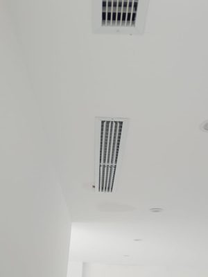 002 (52)